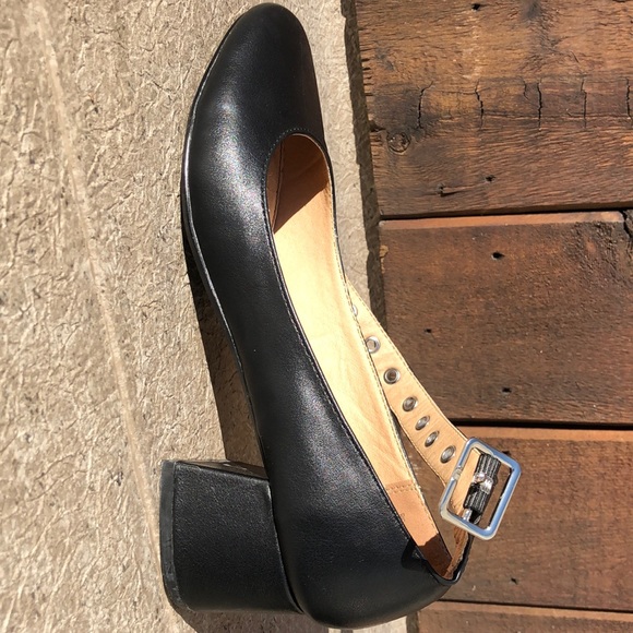 Black ankle strap heels - Picture 2 of 3